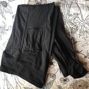 Lululemon Small 4 high waist 7/8 black leggings